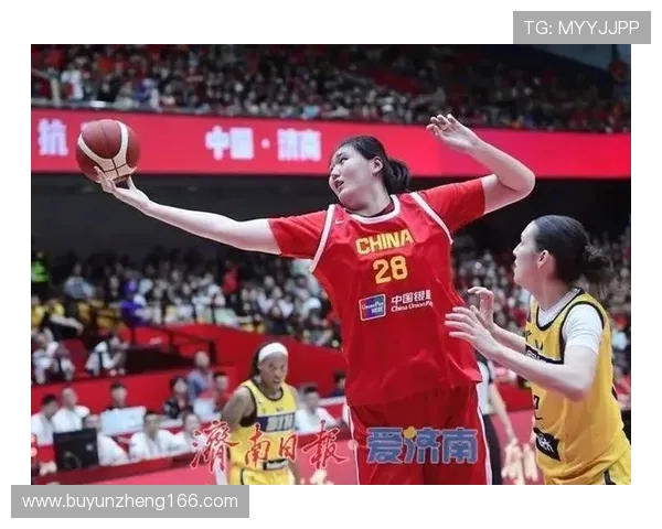 中国女篮大胜波黑!18 岁内线新星张子宇攻防统治力引爆全场(1)