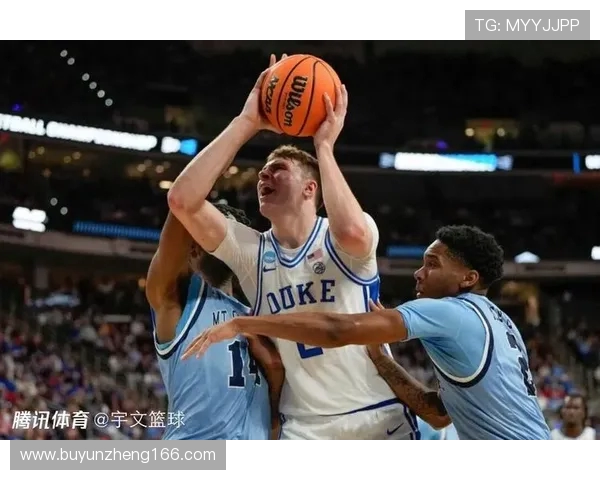 弗拉格满弓隔扣引爆全场!转换进攻成独行侠赢球密码 弗拉格满弓隔扣引爆全场!转换进攻成独行侠赢球密码